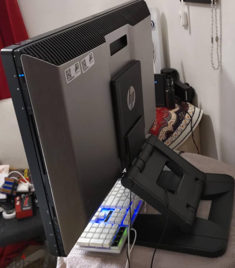 HP z1 workstation 27"  2K 5