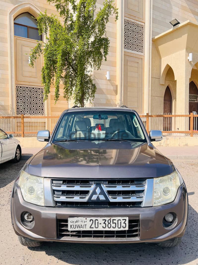 Mitsubishi Pajero 2013 2