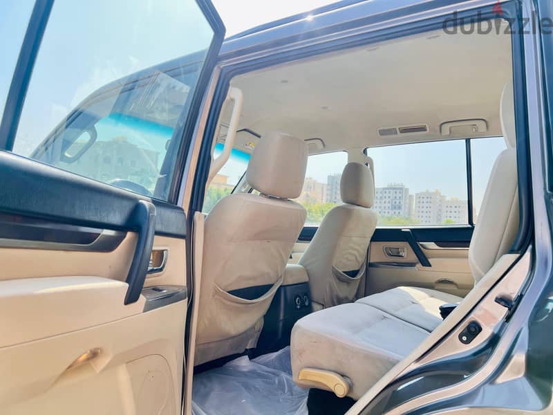Mitsubishi Pajero 2013 5