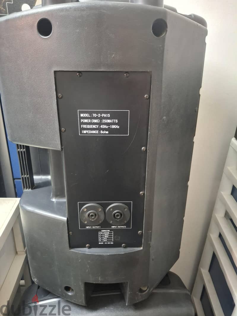 captain 15 inch passive speaker. very good condition and sound. 250 RMS. 5