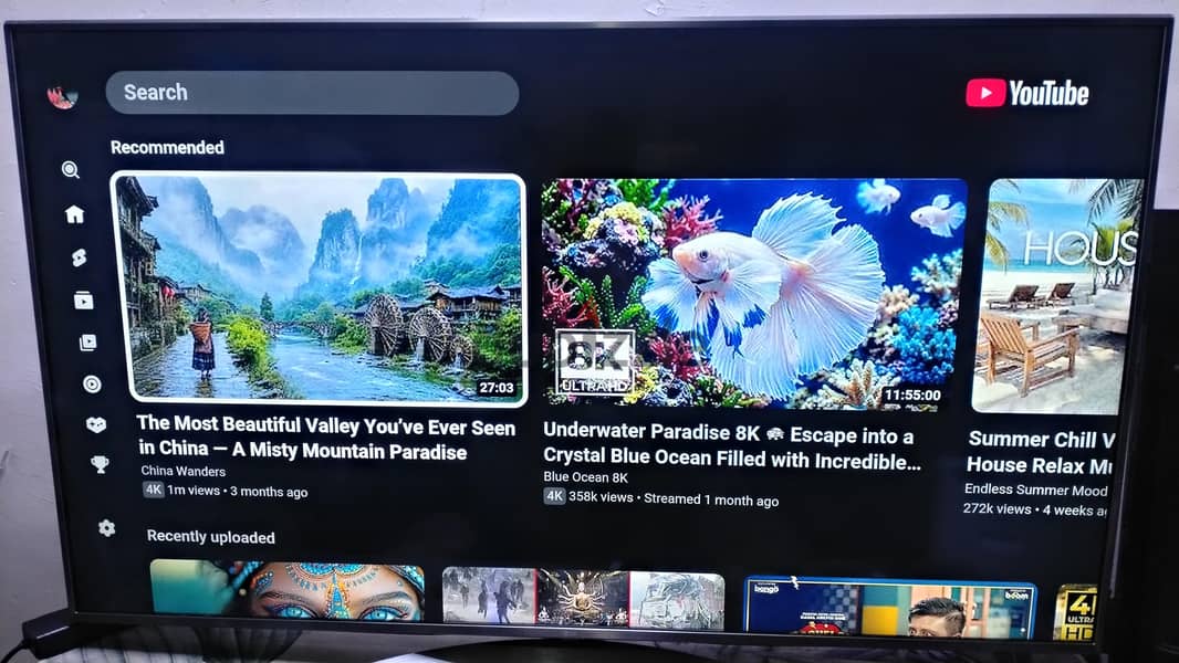 70" LG ULTRA HD 4K TV 1