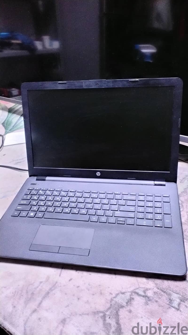 laptop core i3 5 generation ram 4 GB hard 509 GB good condition 6
