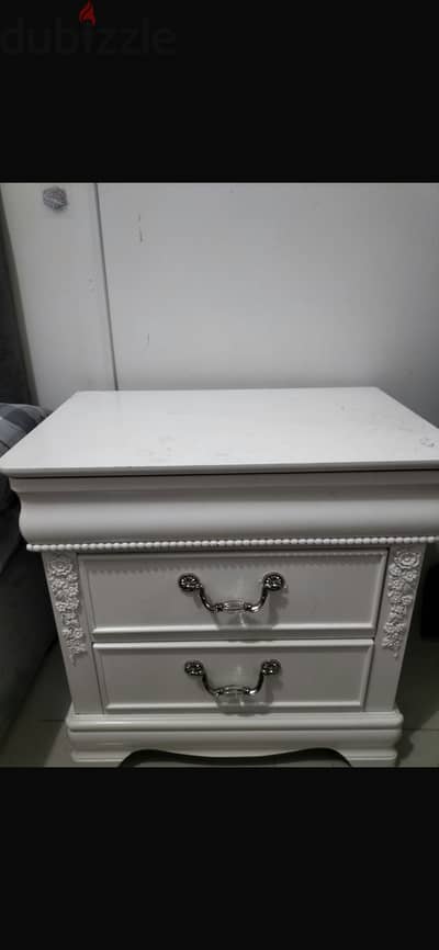 Bed side table