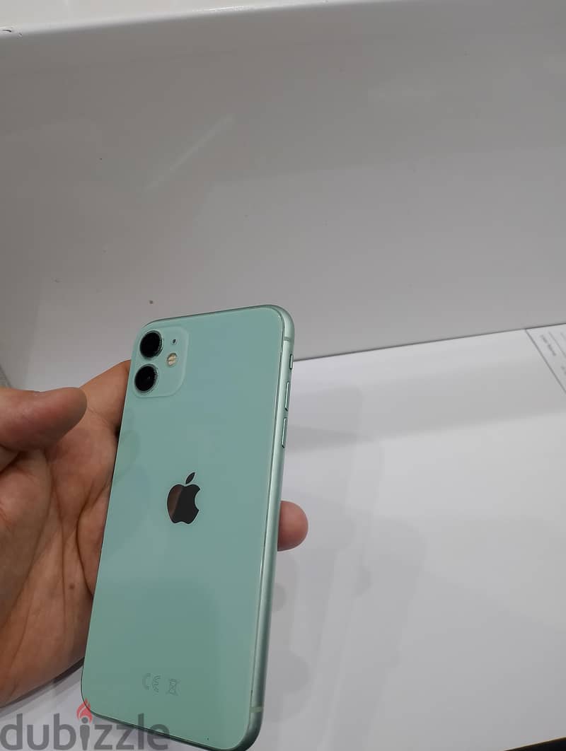 iPhone 11 GB 128. 4