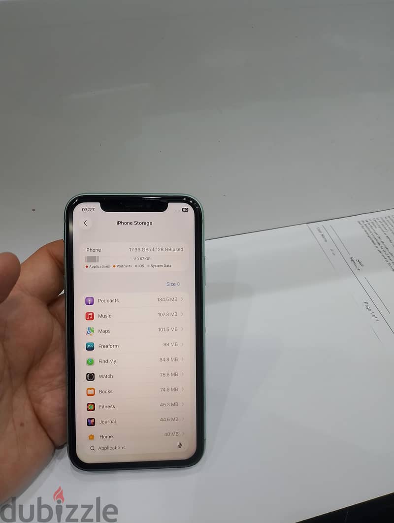 iPhone 11 GB 128. 9