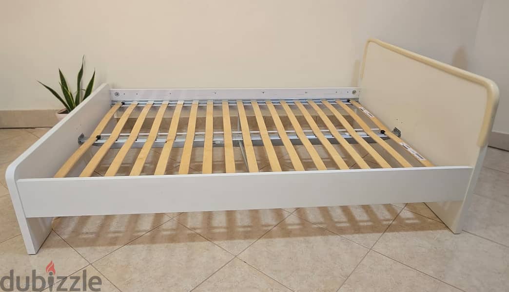 Selling a beautiful IKEA bed frame in white! 3
