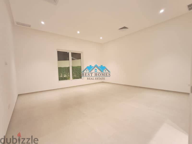 Modern 4 Bedroom Ground Floor Apartment with Private Garden in Zahra 5