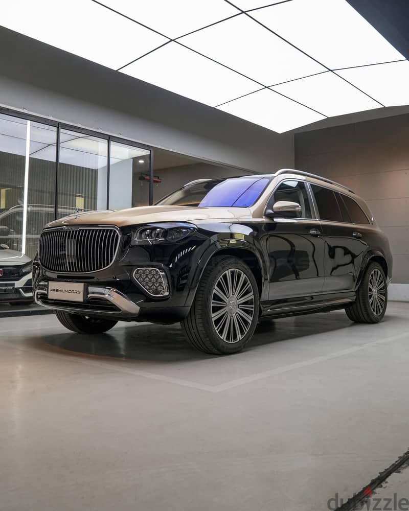 Mercedes-Benz Maybakh 2026 سيارة دفع رباعي فاخرة بنظام 4MATIC 2