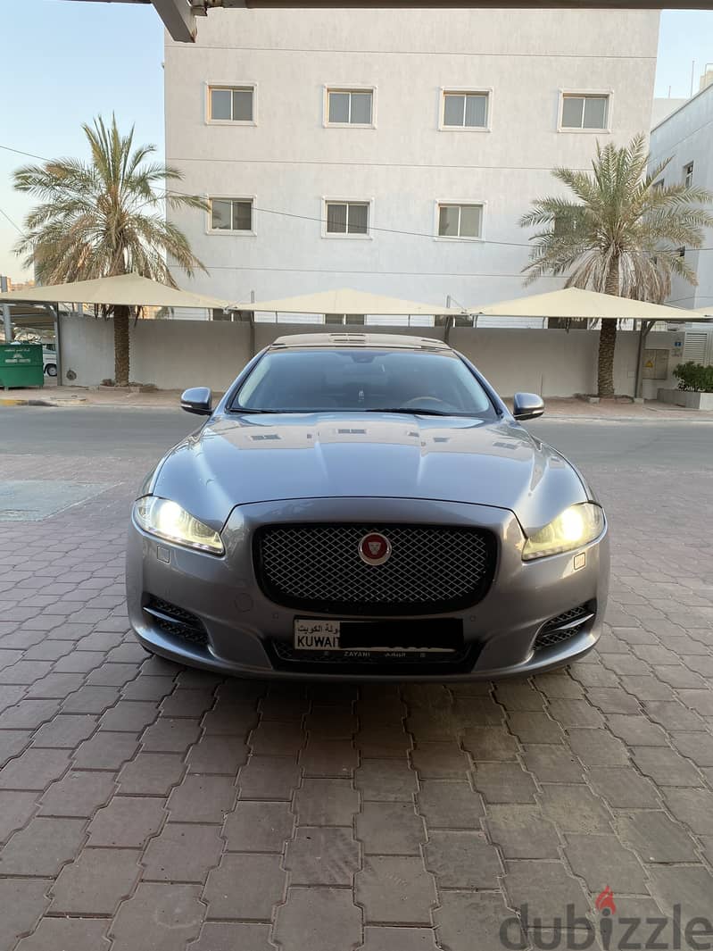 Jaguar XJ 2014 1