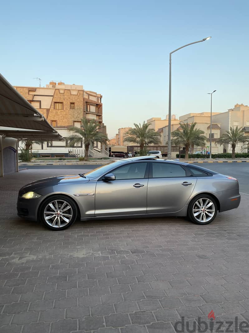 Jaguar XJ 2014 3