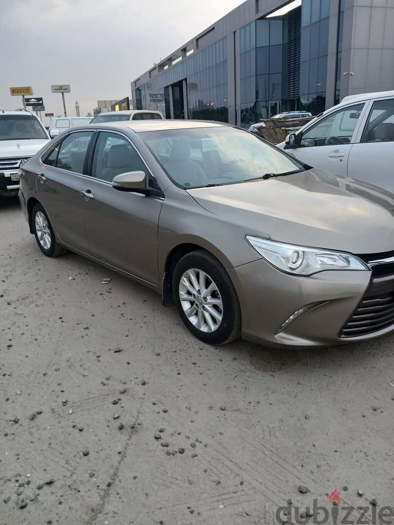 Toyota Camry 2017 3