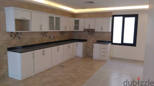 Pets friendly 5 bedroom ground floor in abu fatira with yard