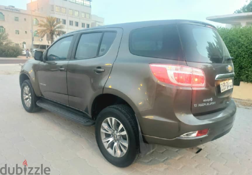 Chevrolet Trailblazer 2017 excellent condition 7 seats 8
