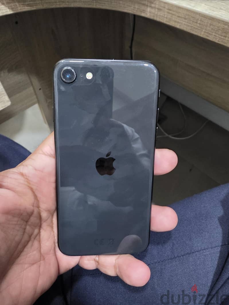Apple - iPhone SE 1
