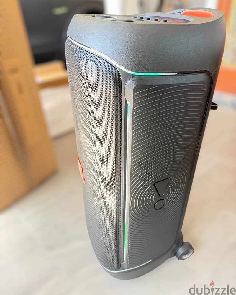 JBL party box 720 800w RMS pro sound 3