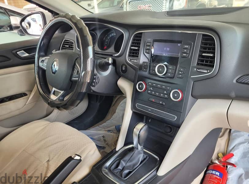 Renault Megane 2019 3