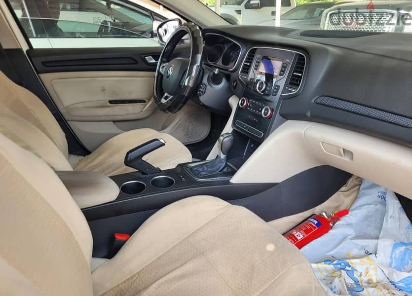Renault Megane 2019 6