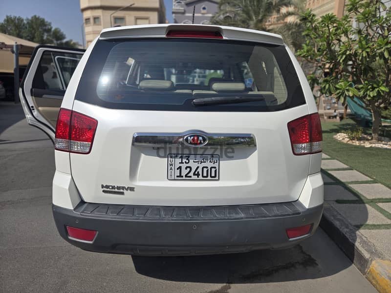 2016 KIA MOHAVE | 7-Seater Family SUV | Only 102,000 KM for Sell 2