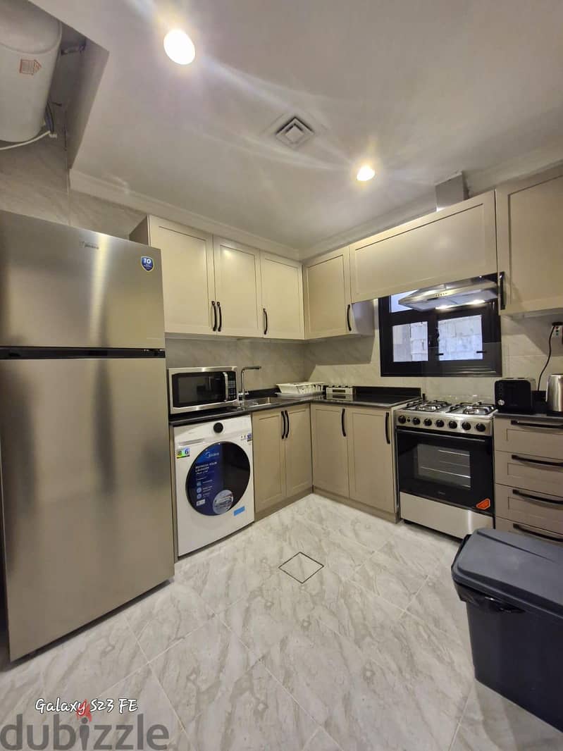 Well Furnished 2 Bedroom Apartment in Salmiya, Kuwait 5
