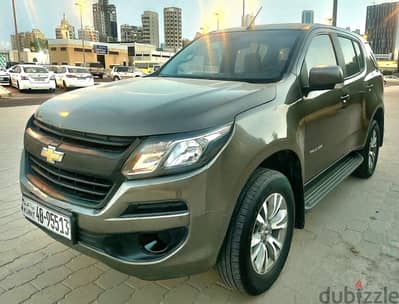 Chevrolet Trailblazer 2017 excellent condition 7 seats