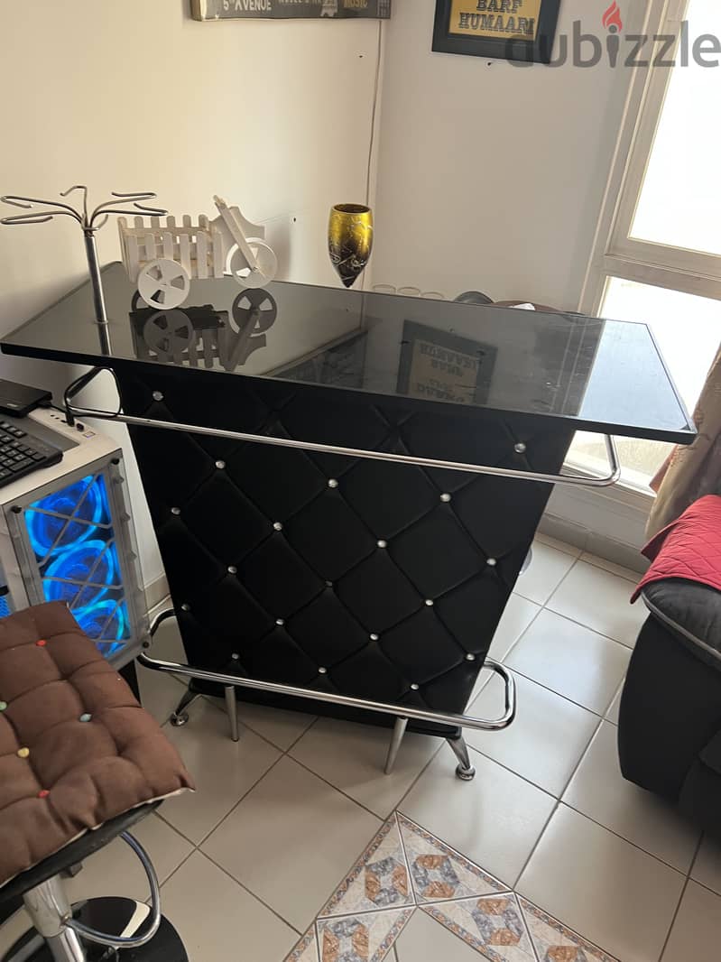 Bar table with 2 high rise chairs for sale 1