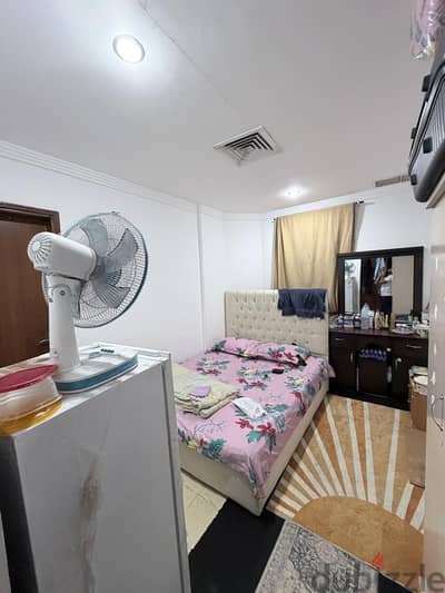 family vacation room (attached bathroom) in sharing Flat
