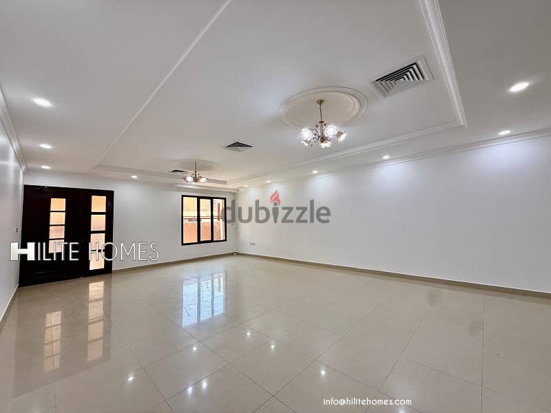 Triplex Villa for rent in Rumaithya 1
