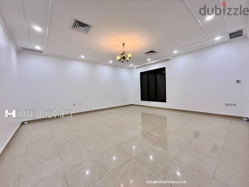 Triplex Villa for rent in Rumaithya 11