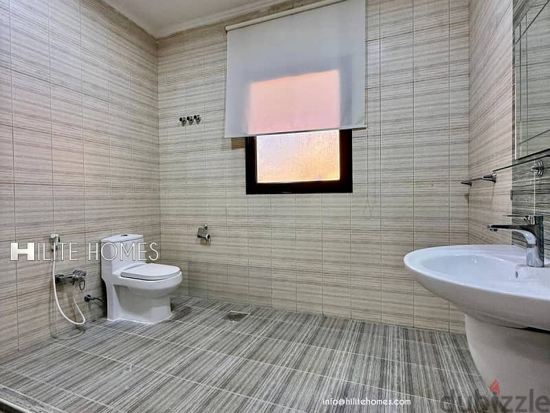 Triplex Villa for rent in Rumaithya 12