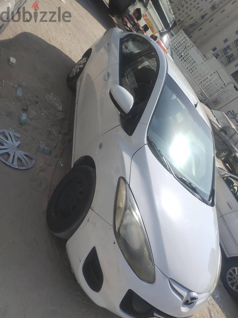Mazda 2 2012 9