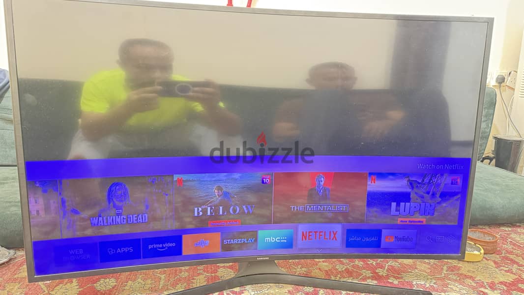 Samsung Curved Smart 1