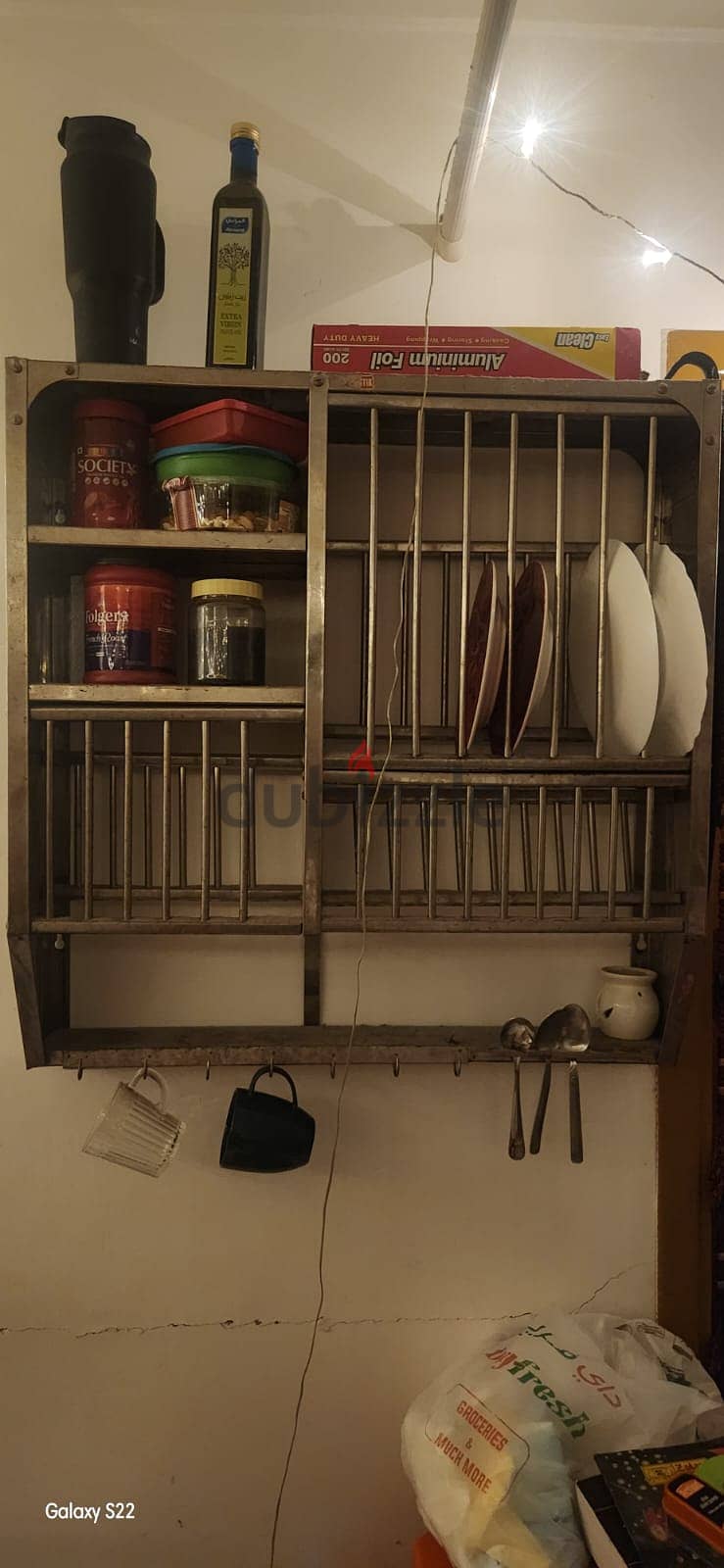Item for sale - throwaway price - leaving kuwait - all absolute workin 3