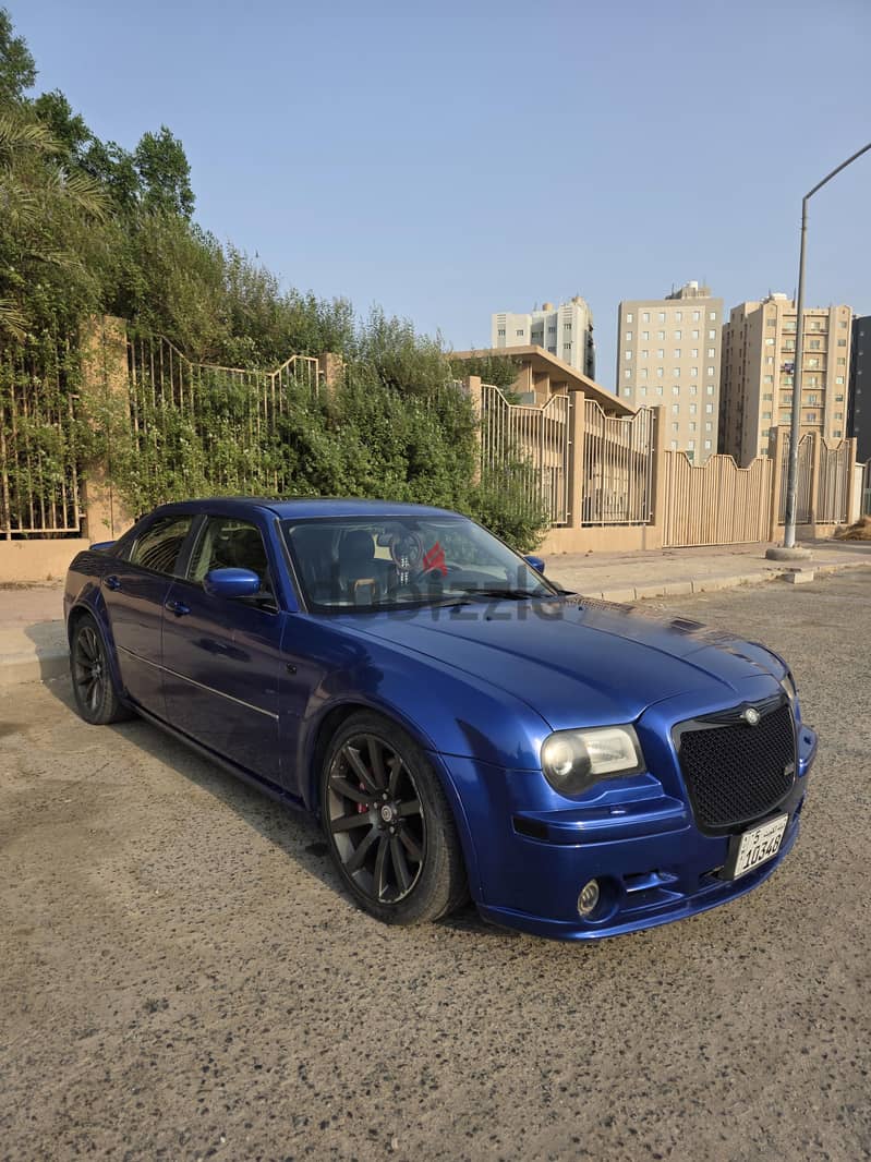 للبيع كرايزلر  SRT8 5