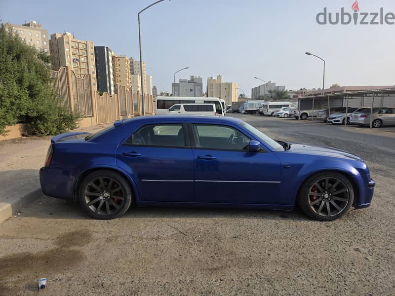 للبيع كرايزلر  SRT8 6