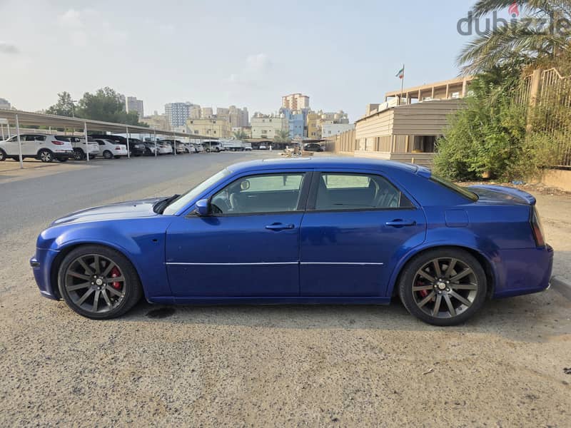 للبيع كرايزلر  SRT8 7