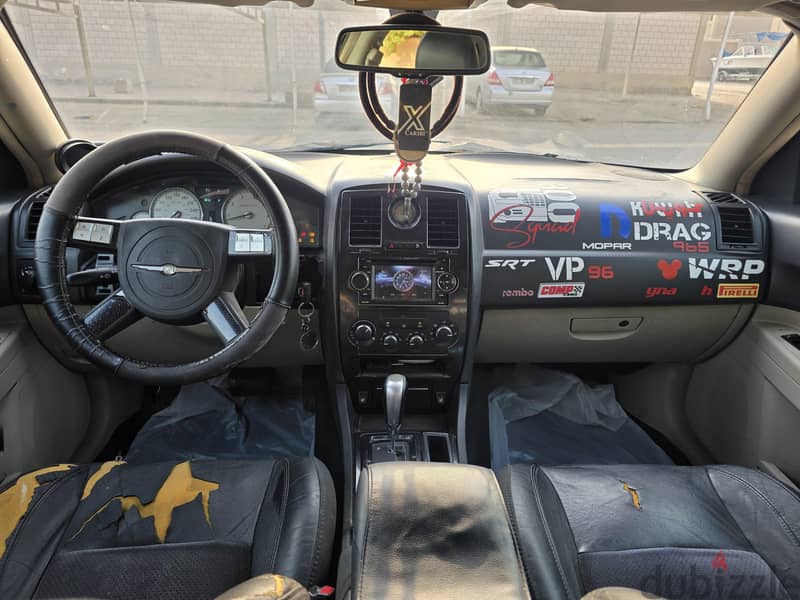 للبيع كرايزلر  SRT8 9
