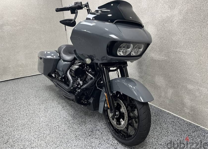 2022 Harley Davidson road glide special +44 7507 647630 1