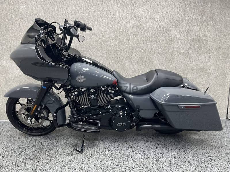 2022 Harley Davidson road glide special +44 7507 647630 8