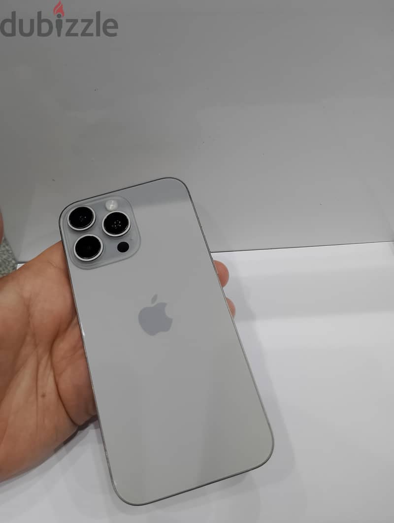 iPhone 16pro max 256 4