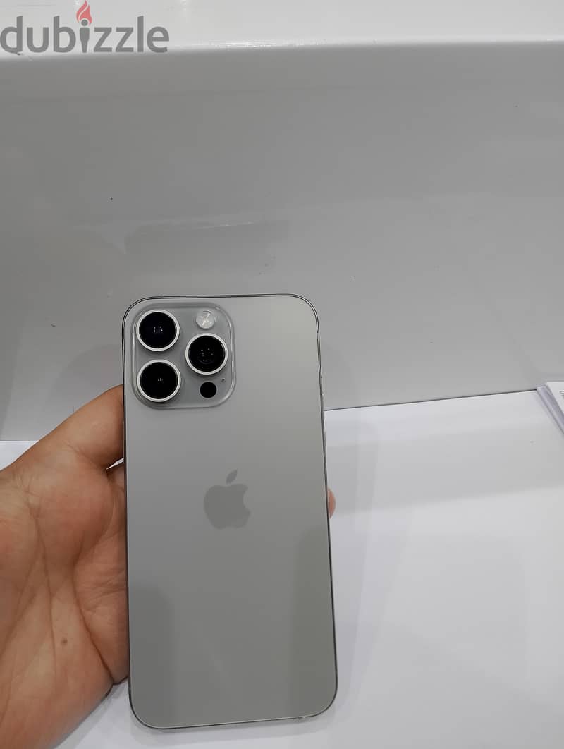 iPhone 15pro max 256 2
