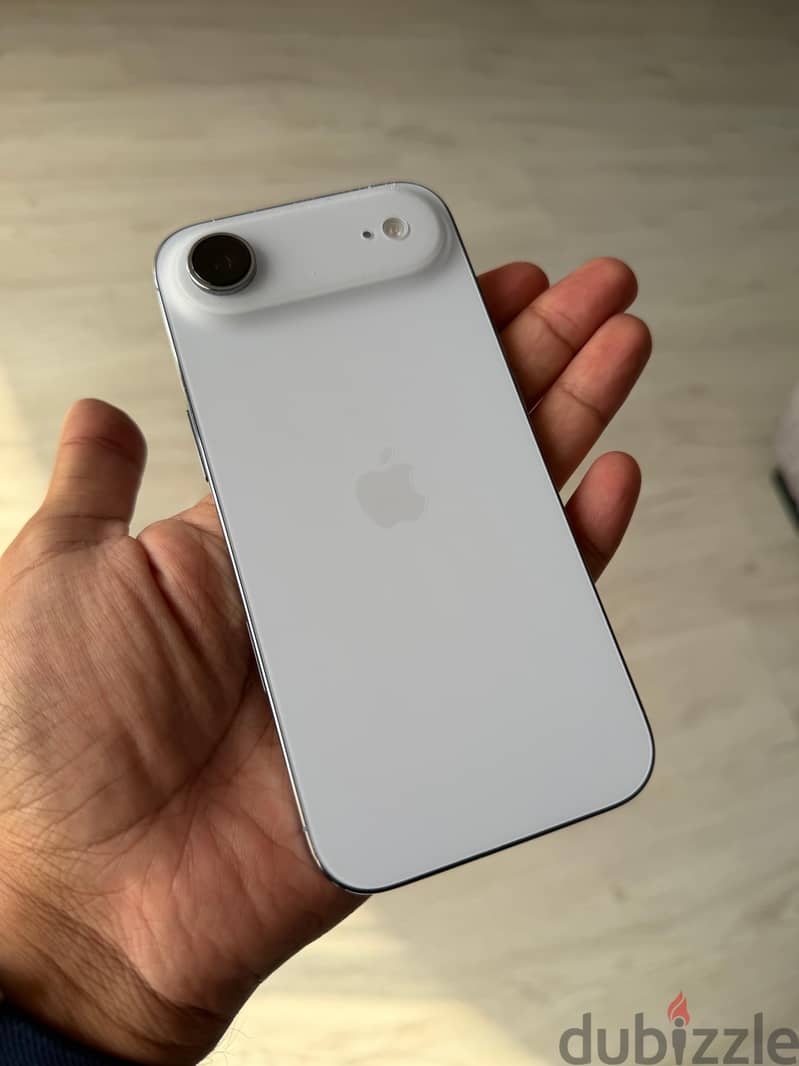 Used Apple iPhone Air - excellent condition 7