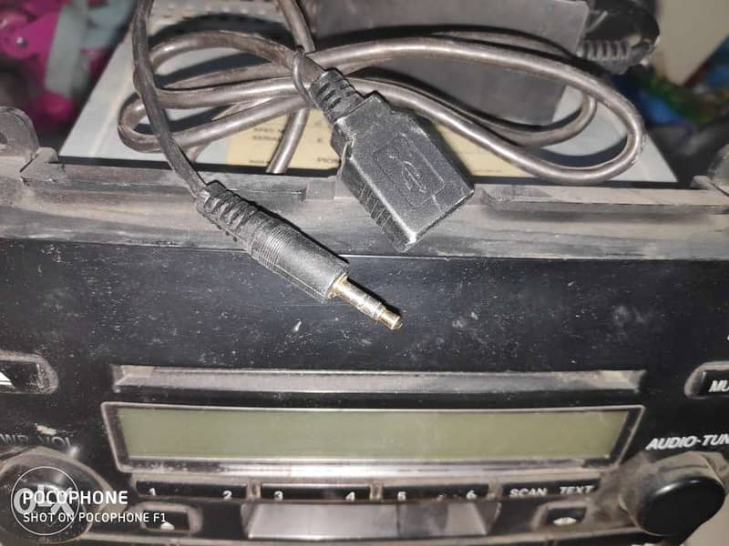 Price reductionToyota prado original cassette cd player with aux cable 2