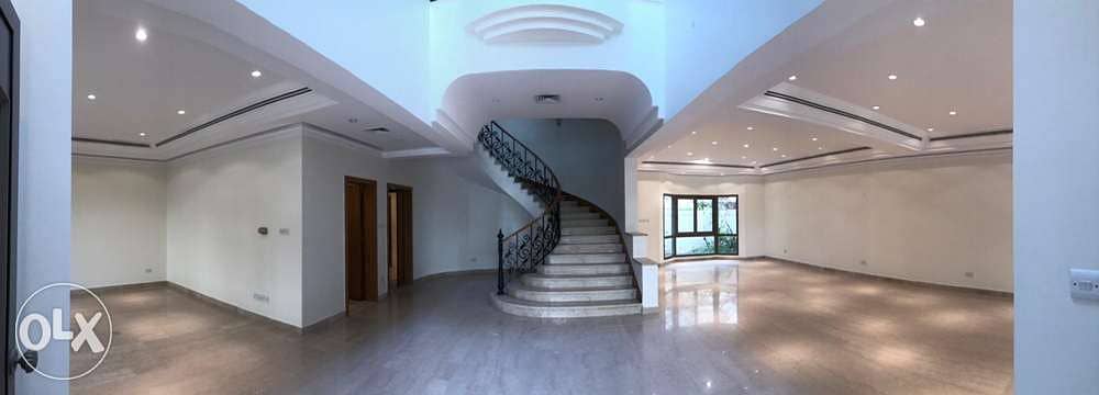 elegant full villa in al Bida’a with garden 2