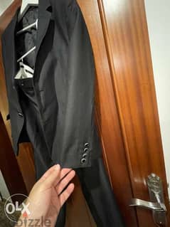 PRADA suit (made in Italy ) NEW coat size 48 pant size 32