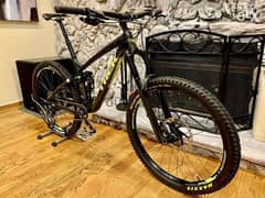 NEW 2015 Trek Slash 9.8 Carbon 27.5 Full Suspension Mountain Bike