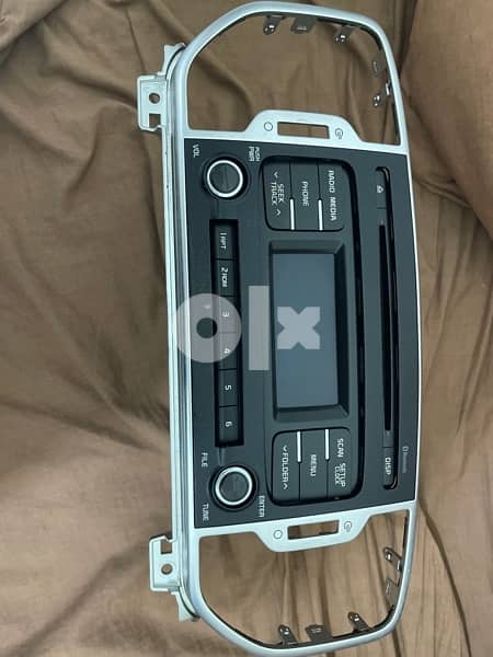 kia sportage cd radio with calander 1