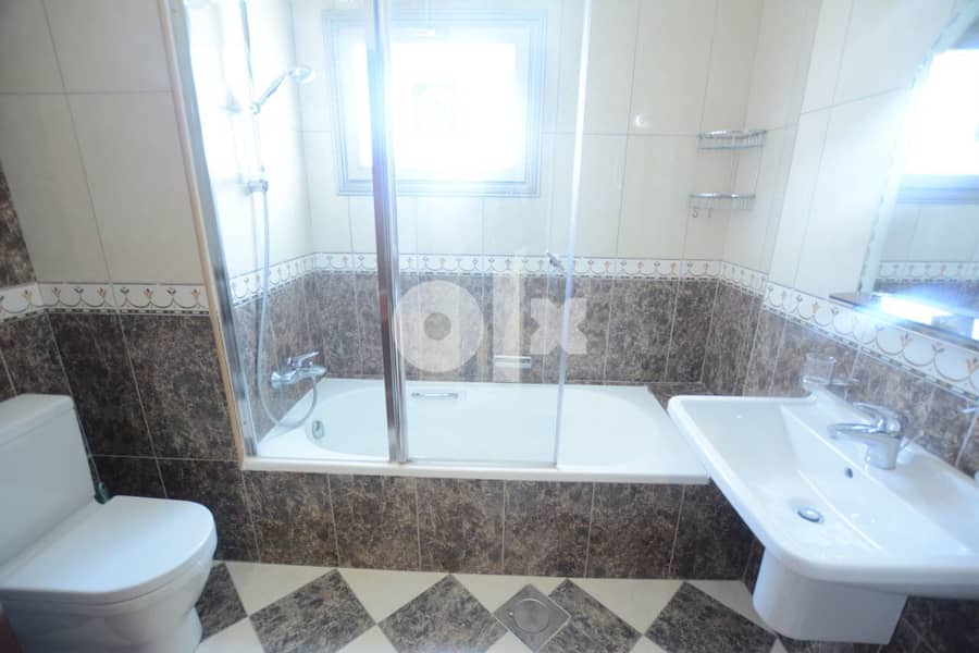 Spacious  3 BR apartment 4