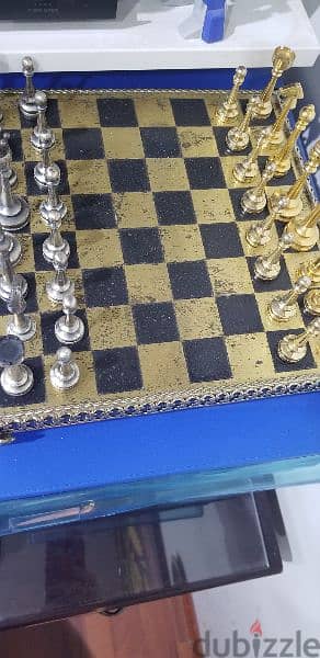 antique steel chess board in excellent condition 3