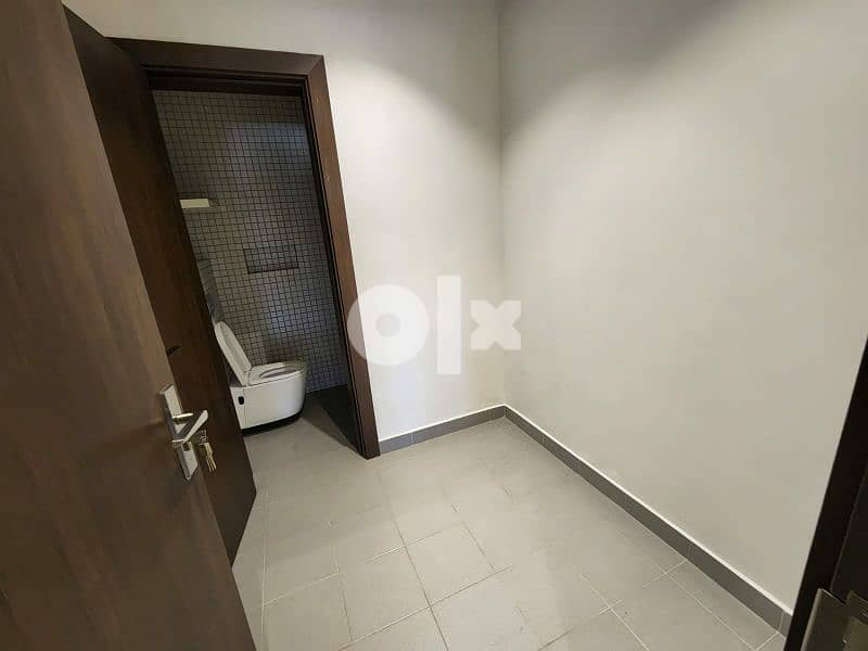 Salwa, fabulous 3BR + maidroom with top roof terrace 4