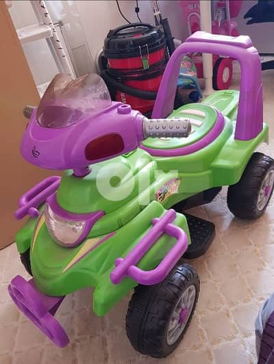 KIDS RECHARGEABLE BUGGY